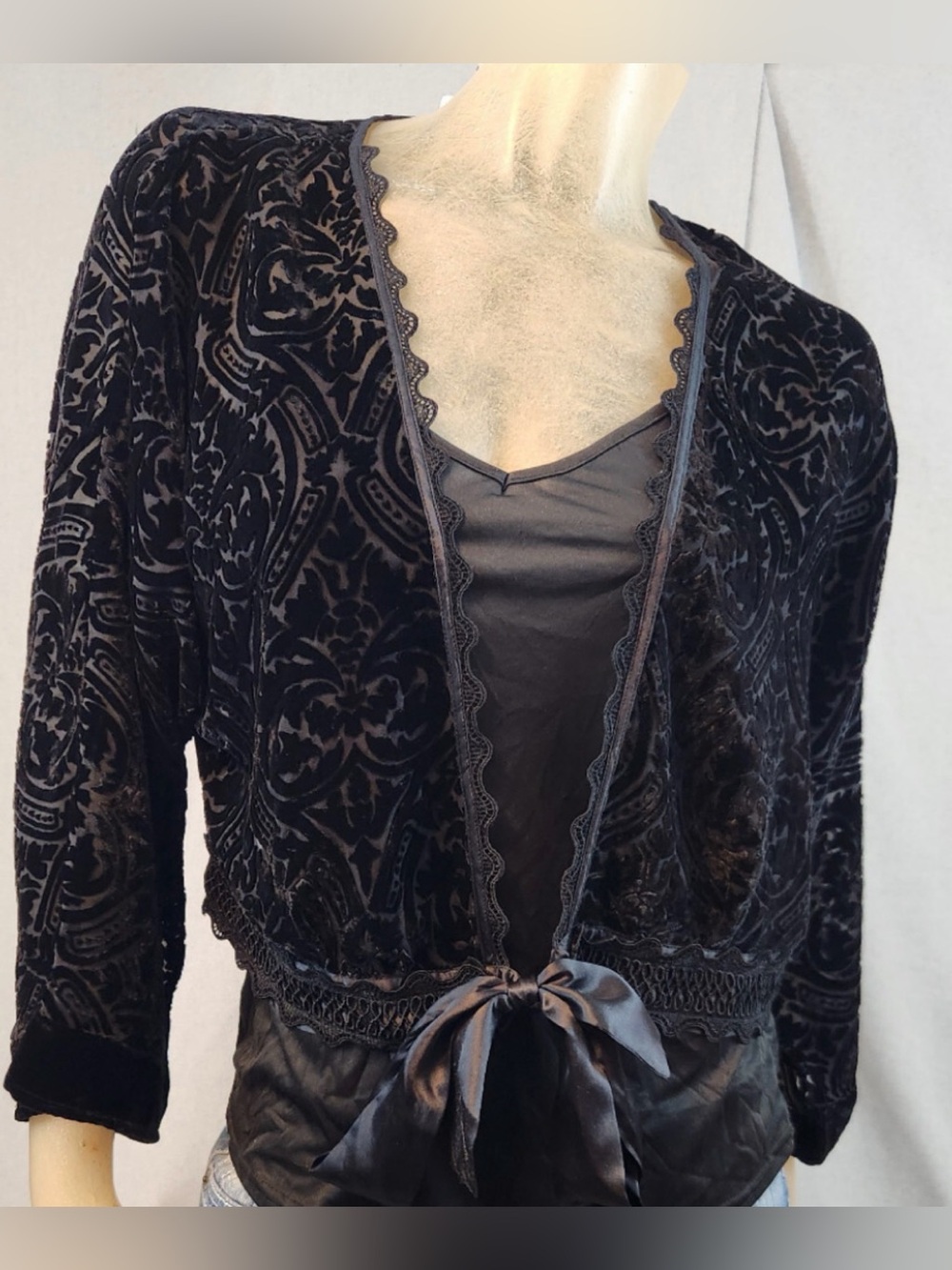 VTG Talbots small  Black
Velour Damask Long Sleeve
Tie Front Cardigan Sweater